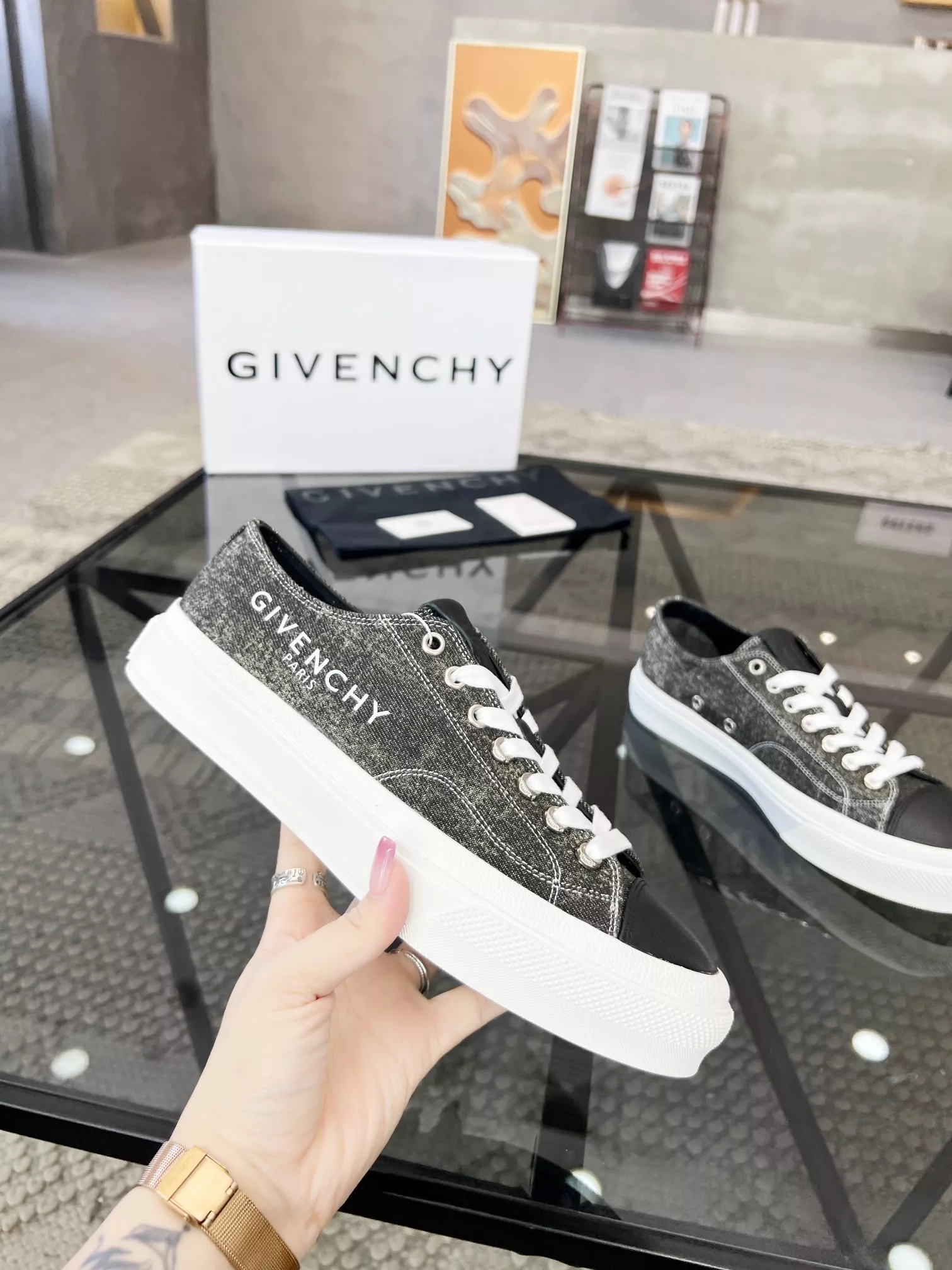 givenchy decontractees chaussures pour homme s_12b4aa63